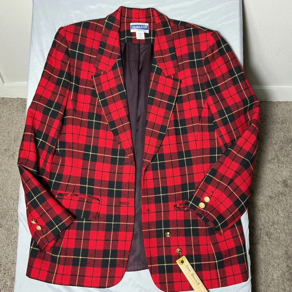 Pendleton Blazer Women 8 Red Black Plaid Wool‎ Classic Gold Button Made in USA